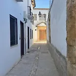 En Casco Historico De Cordoba/piscina *